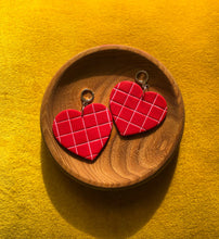 Load image into Gallery viewer, Big Hearts