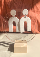 Load image into Gallery viewer, Arches -- Speckled White