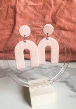 Load image into Gallery viewer, Arches -- Speckled Blush