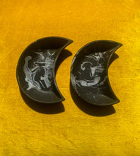 Load image into Gallery viewer, Crescent Moon Dish -- Halloween
